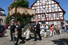 Festgottesdienst zum Kirchweihtag (Foto: Karl-Franz Thiede)